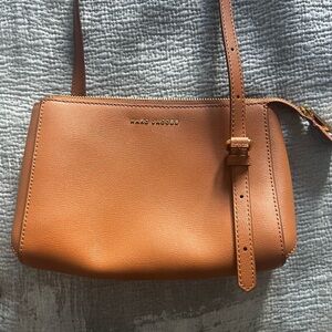 Marc Jacob's tan crossbody bag